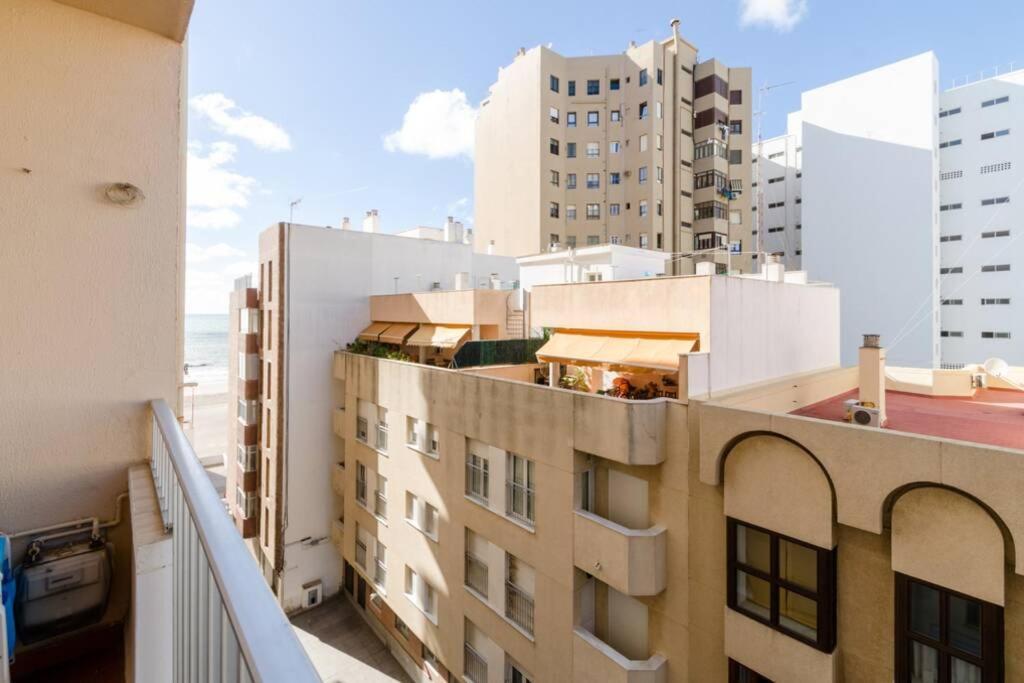 Ferienwohnung Apartamento Las Brisas Cádiz Exterior foto